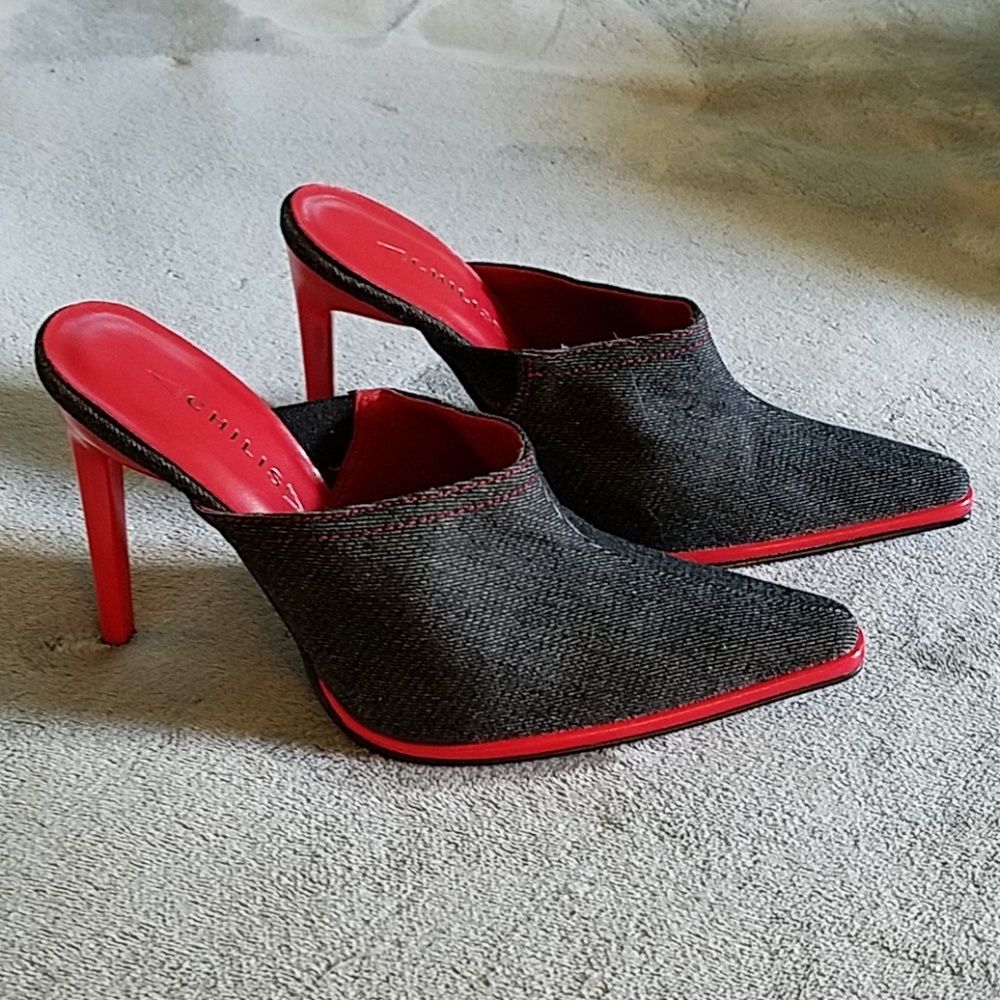 Vintage Chilis Denim Mules size 8 NWOT